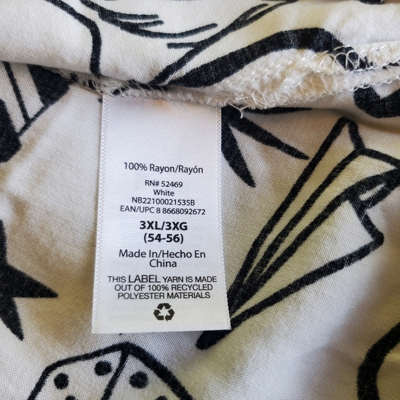 No Boundaries Graphic Print Button Down Shirt - Picture 3 of 7